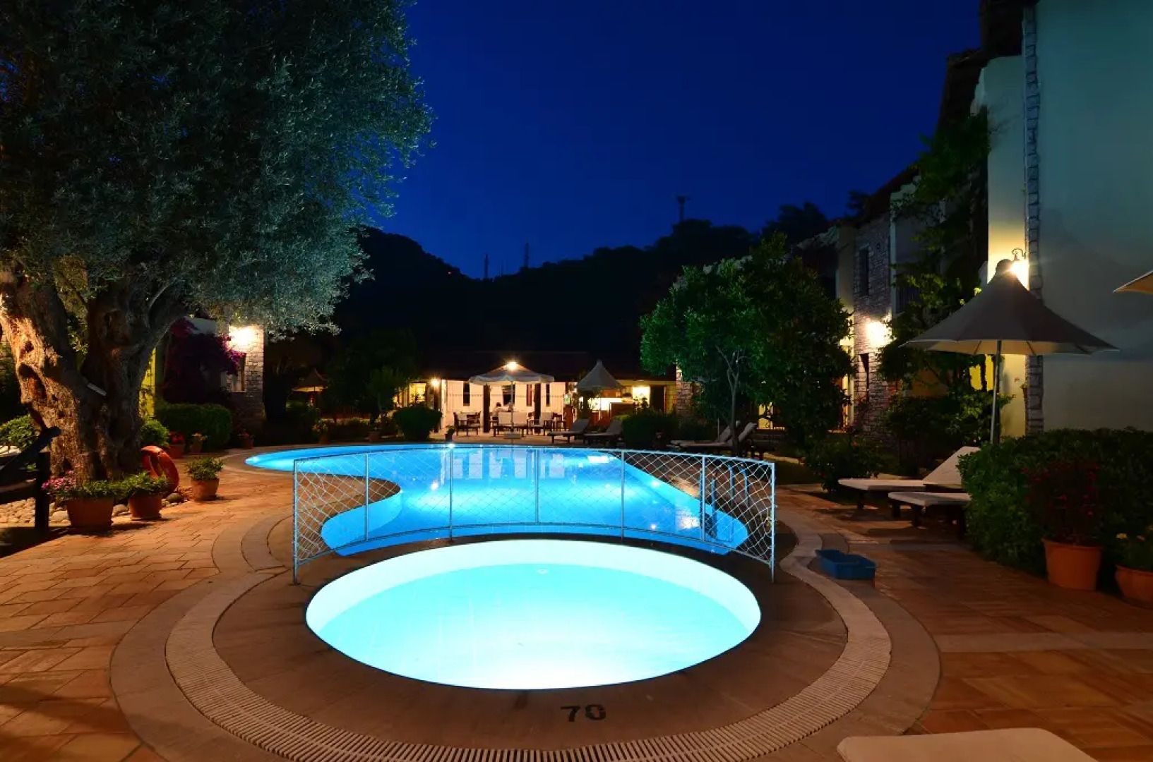 Olive Garden Apart Hotel