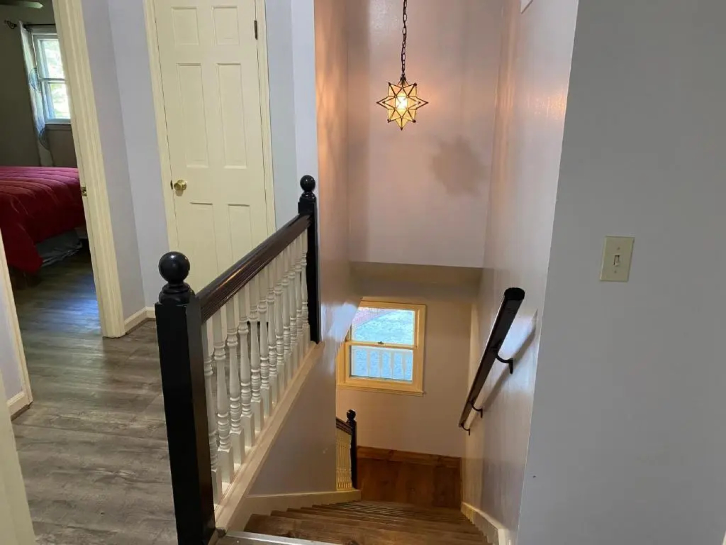 Downtown Family Retreat - 5 Bedrooms, 3 Minutes to Dahlonega, Pool, Hot Tub, Game Rooms
