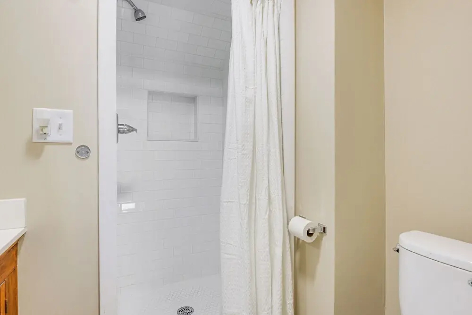 Cozy Vermont Escape w/ Deck, Near Skiing!