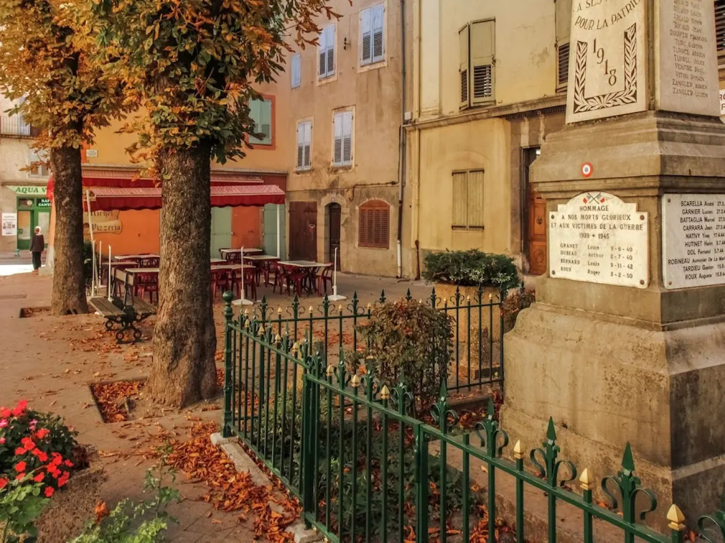 Holiday House Nearby the Lac de Castillon; Enjoy sun and Nature in Provence!