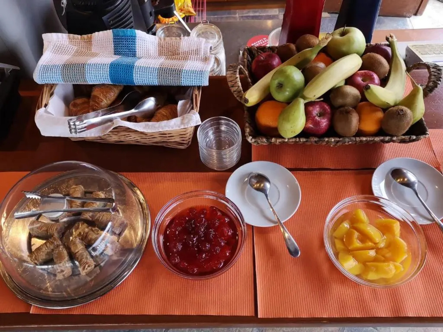 Elli Marina Studios and Apartments