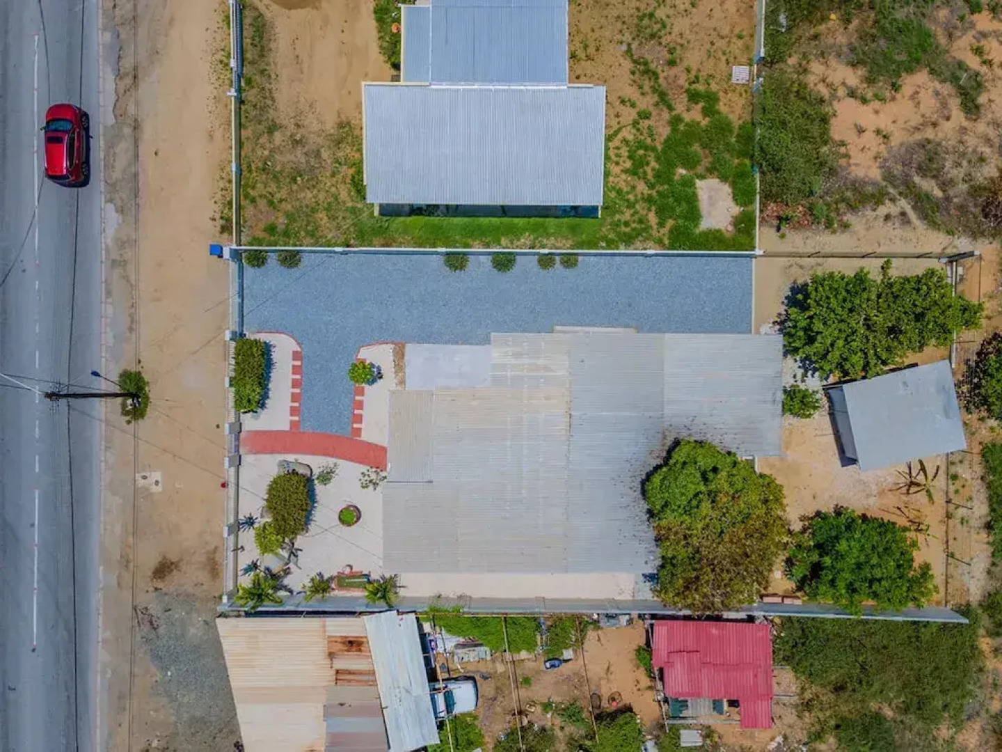 Lovely 3br2ba w Wifi Parking in Central Location