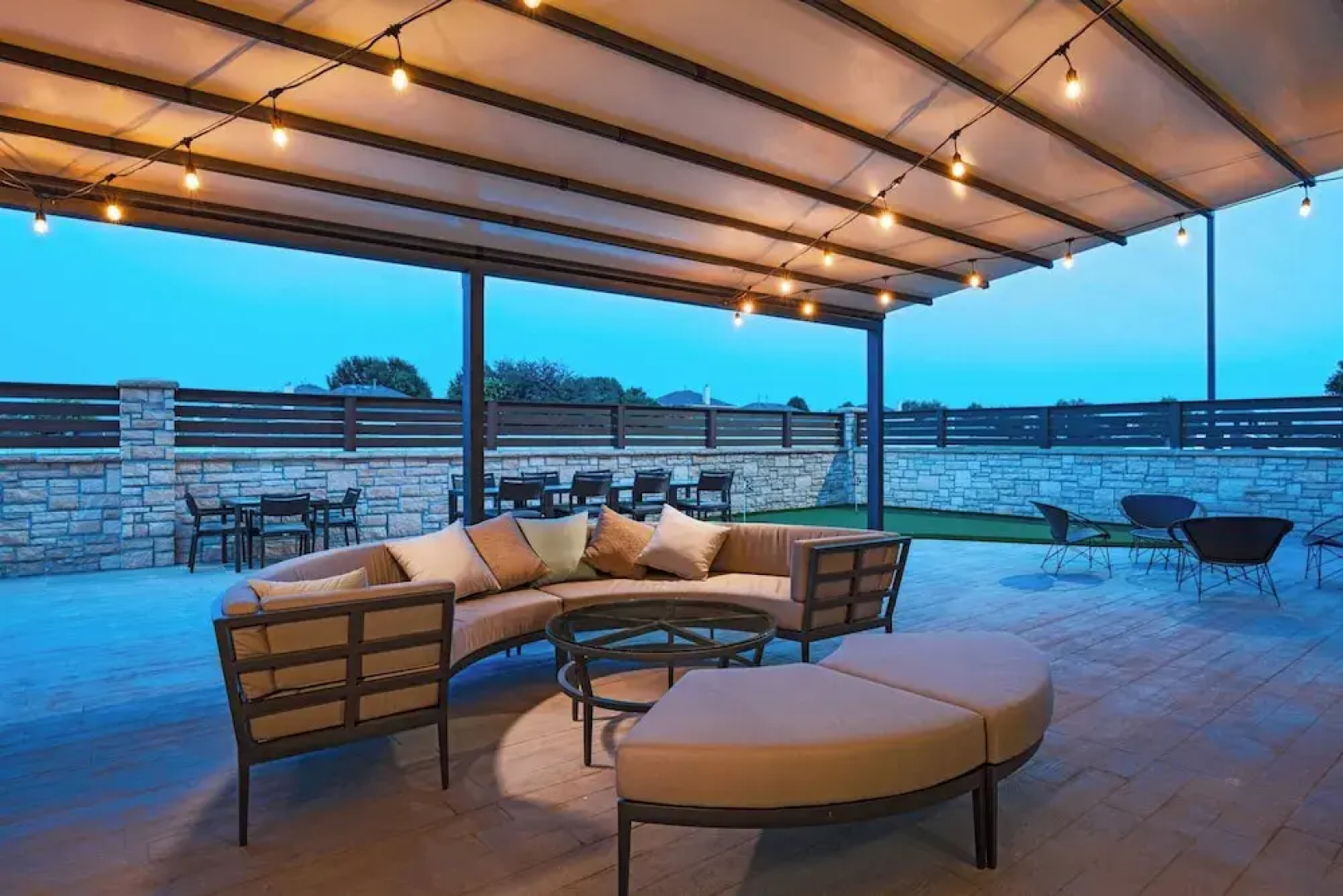 Courtyard by Marriott Dallas Grand Prairie