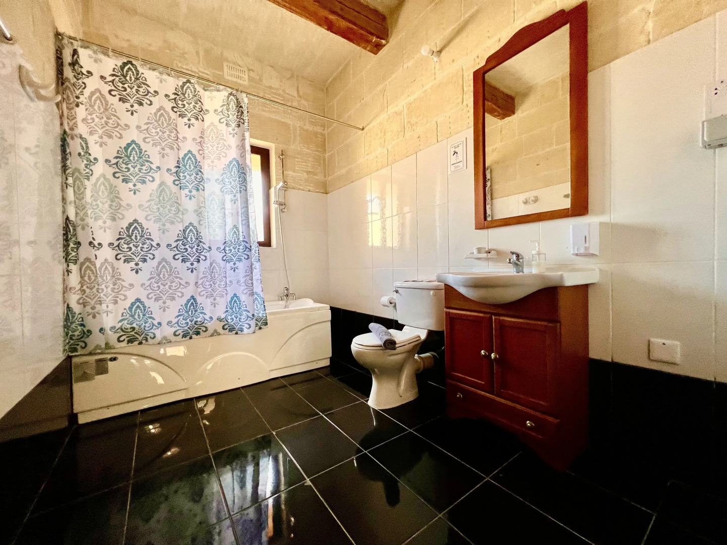 Grotto's Paradise B&B