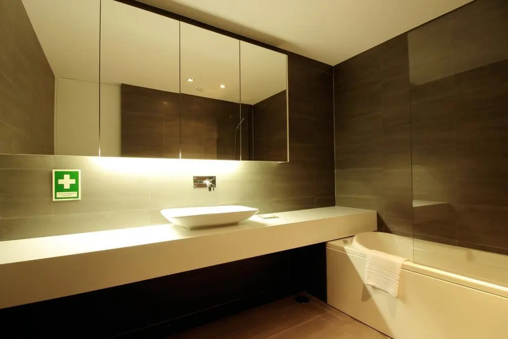 Deluxe Populo Beach Apartments