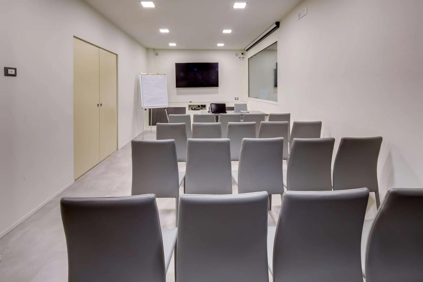 La Villa, Sure Hotel Collection by Best Western