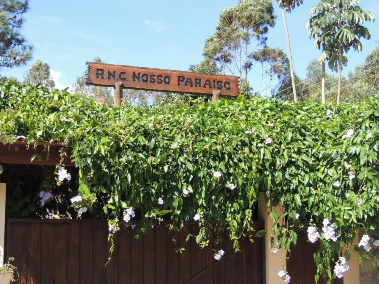 Pousada R.N.C. Nosso Paraíso