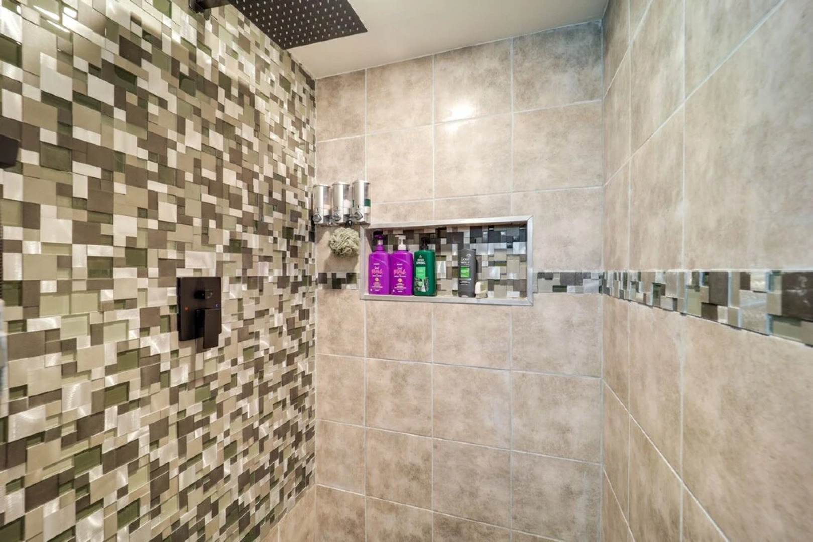 Beech Mountain Home w/ Fire Pit < 1 Mi to Skiing!