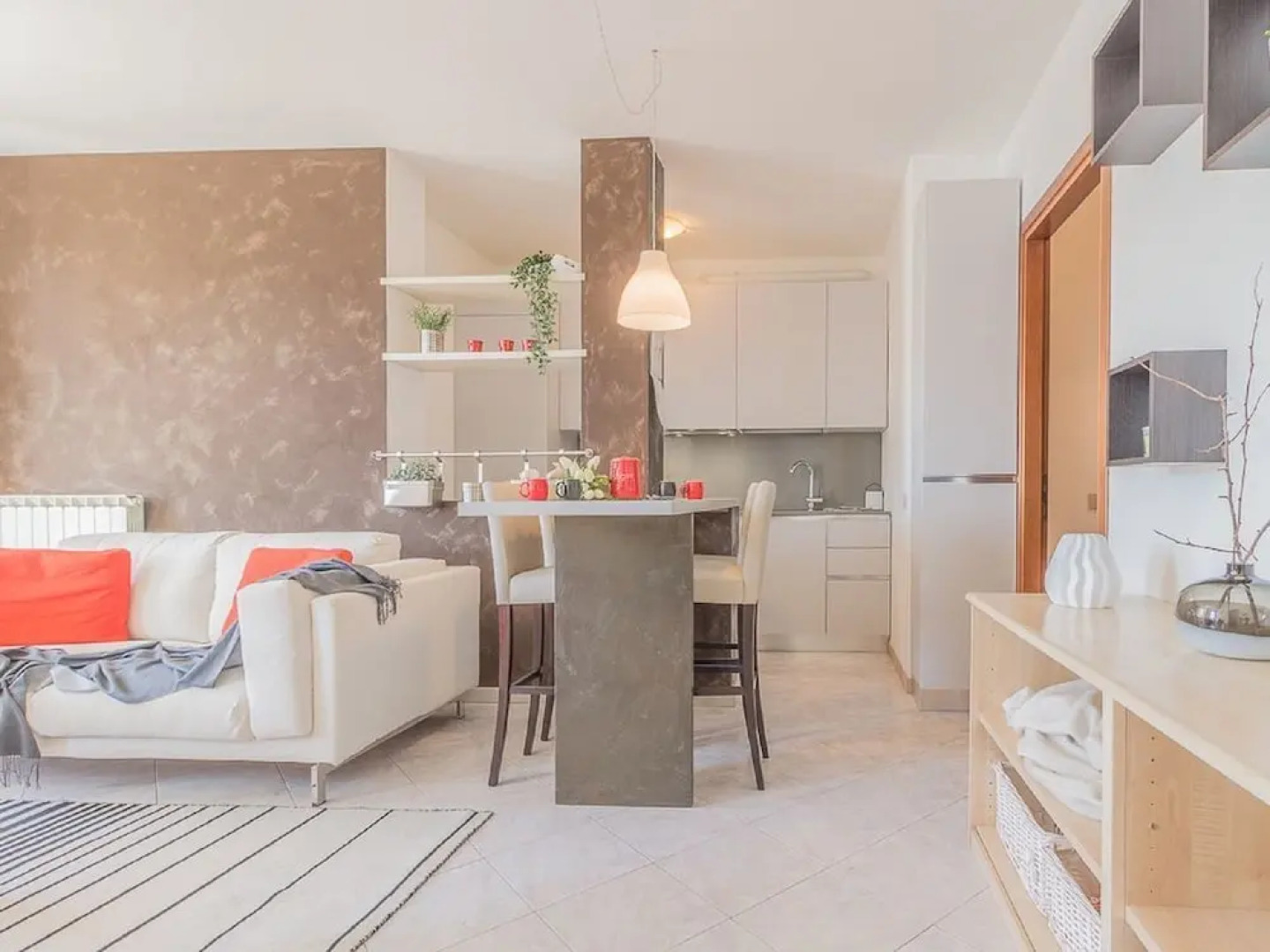 Sunset Flat Varenna Pino