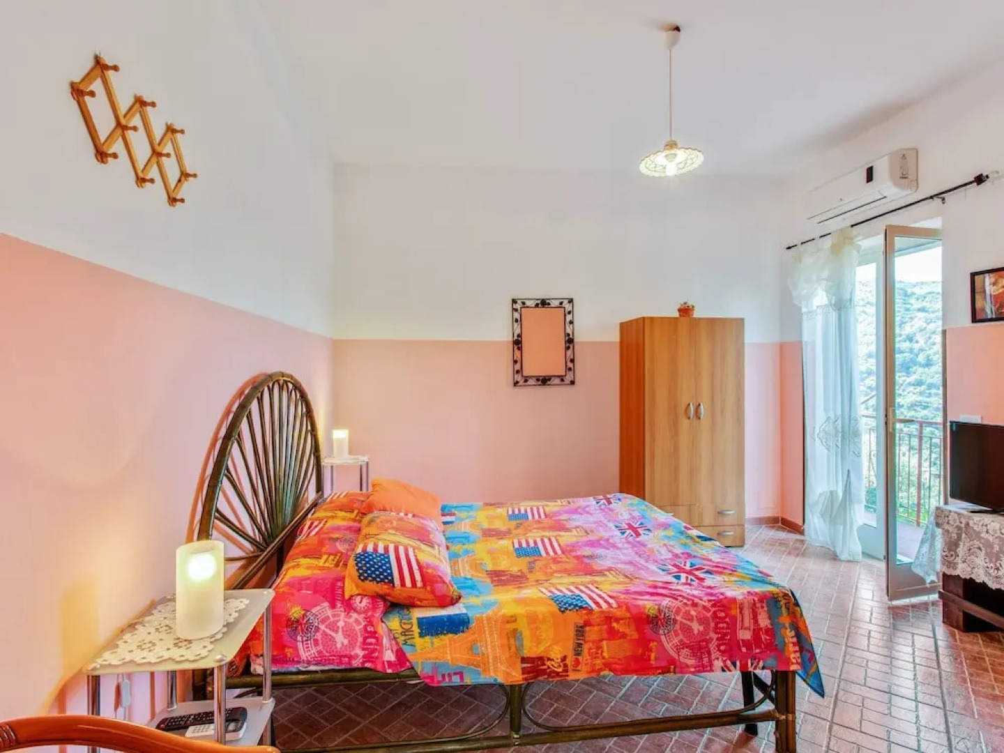 Apartment in a Beautiful Villa, Surrounded by Nature and Near the sea