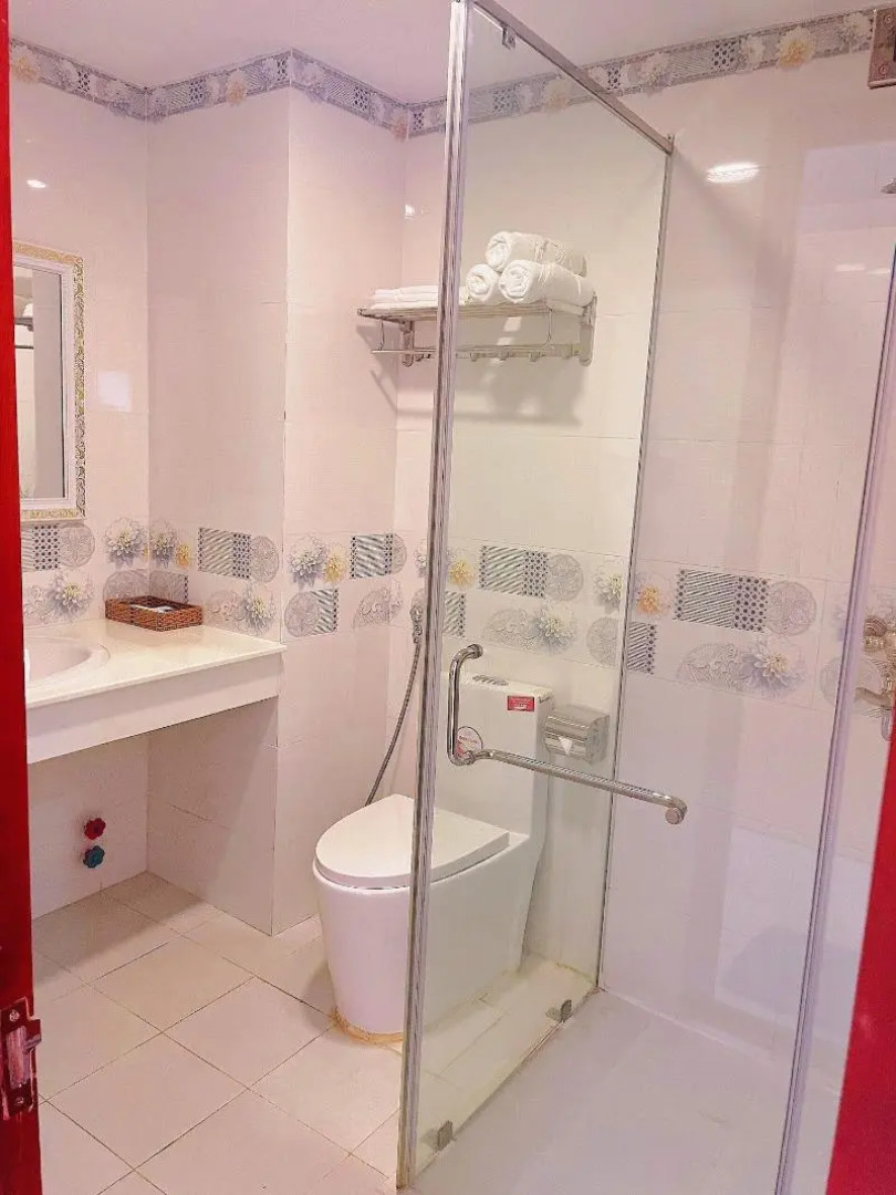 Sunrise Ninh Thuan Hotel