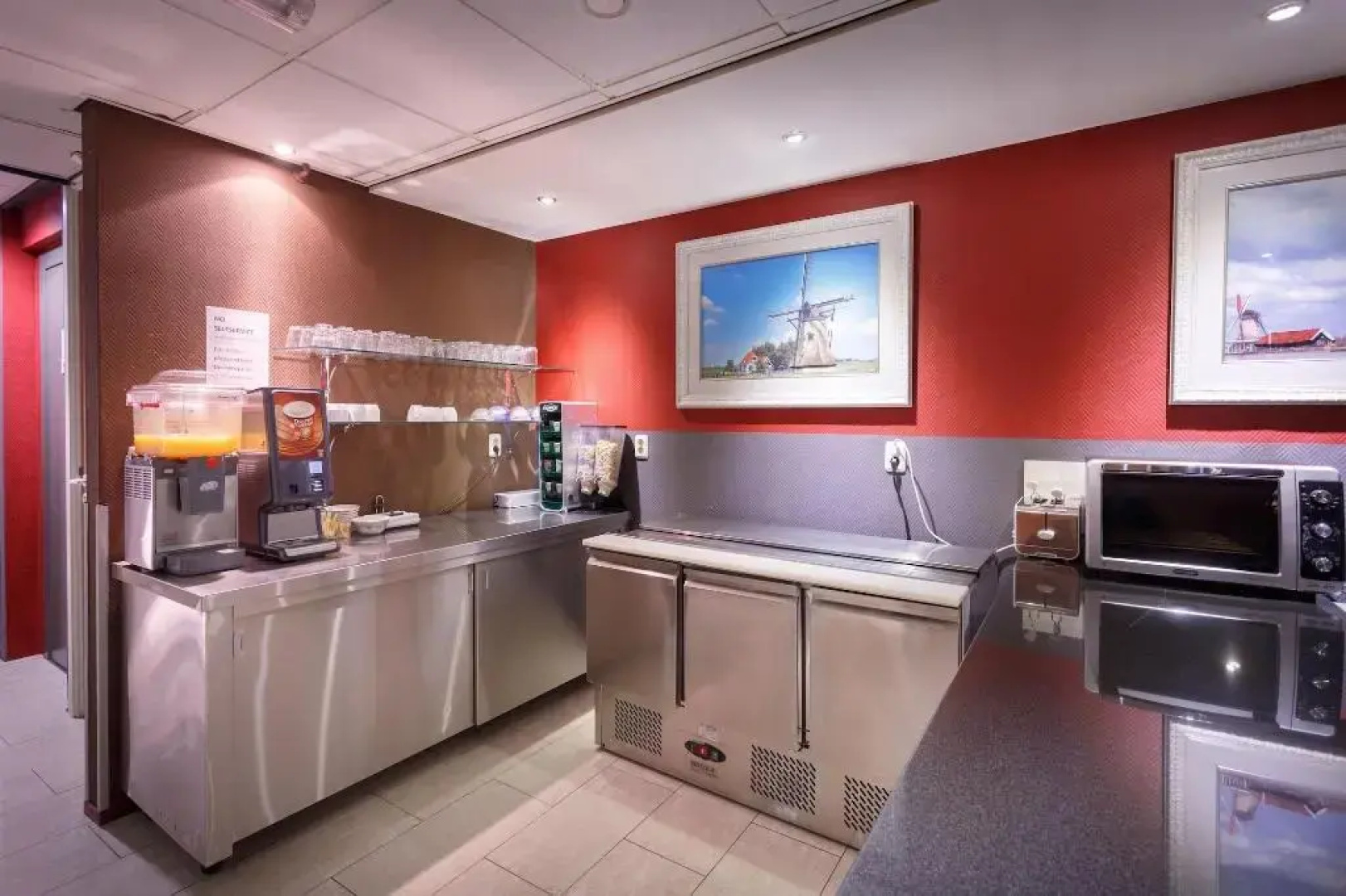 Amsterdam Downtown Hotel