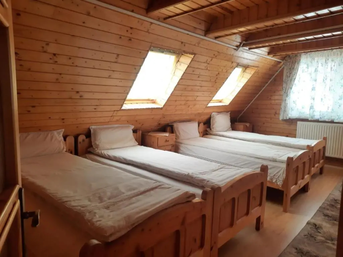 Antal Villa - 5mins to ski slope & 1min to skating