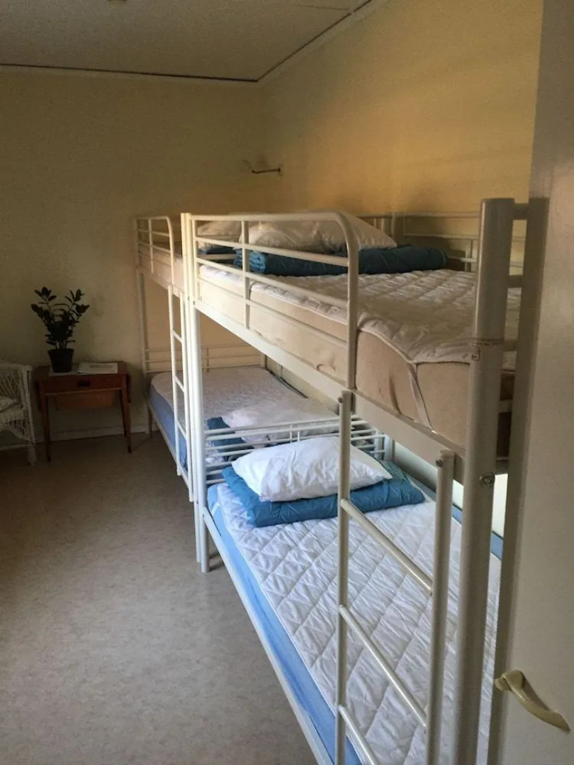 Vänhems Café & Vandrarhem