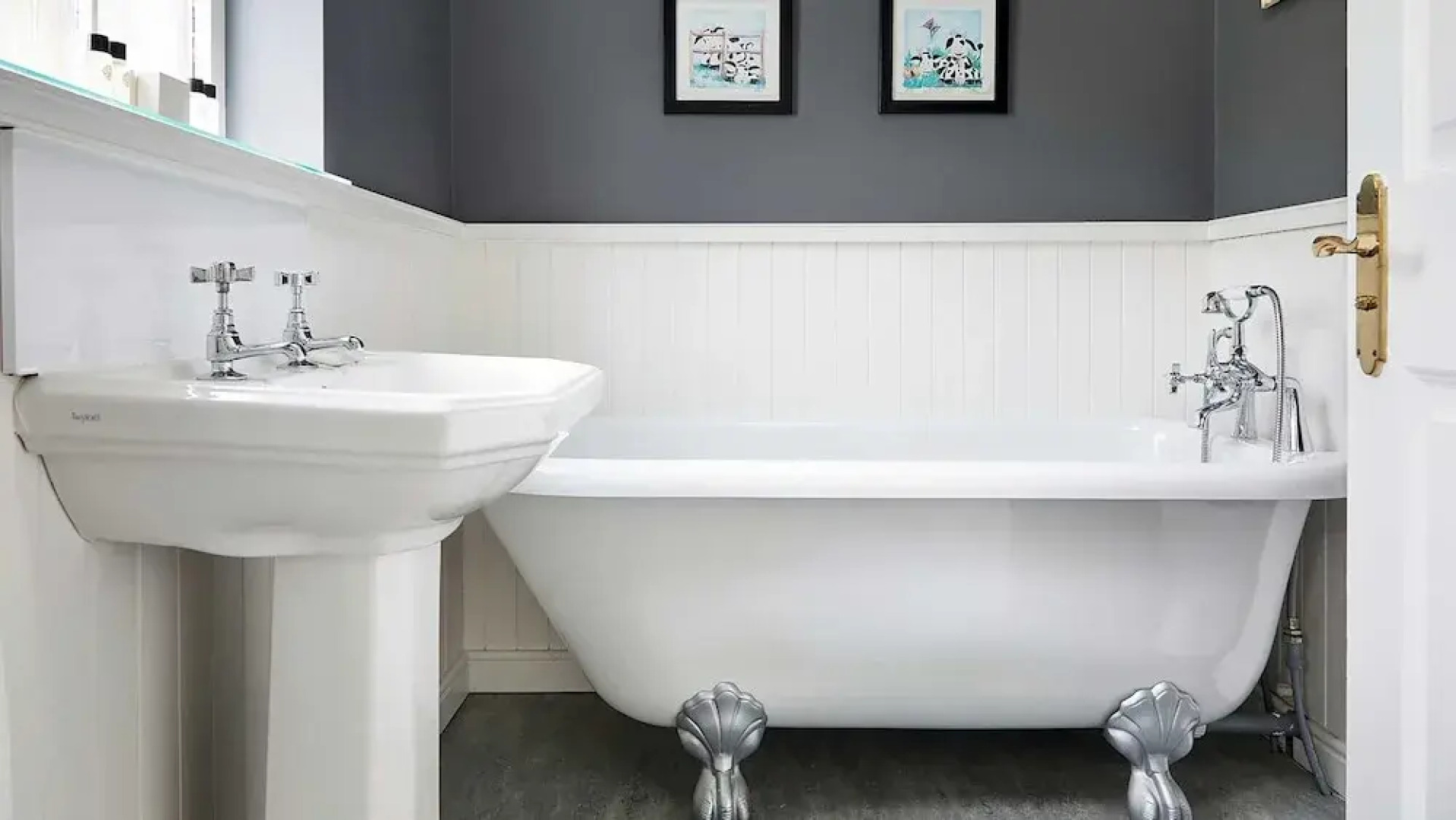 Old Stable Mews Castle Leslie