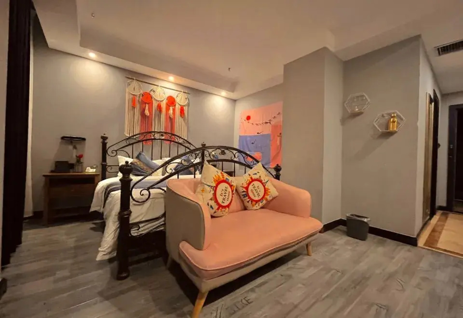 Sunshine Hotel 1st Road (Altay Emerald Bay)