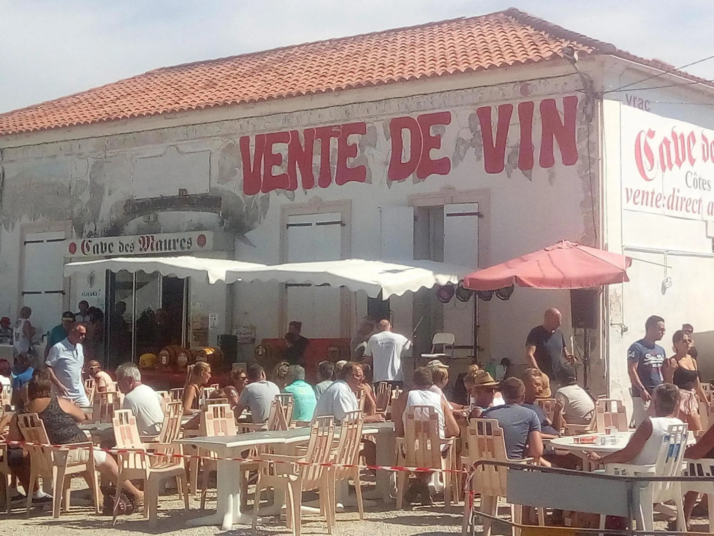 Lavish Holiday Home in Le Plan-de-la-tour With Swimming Pool