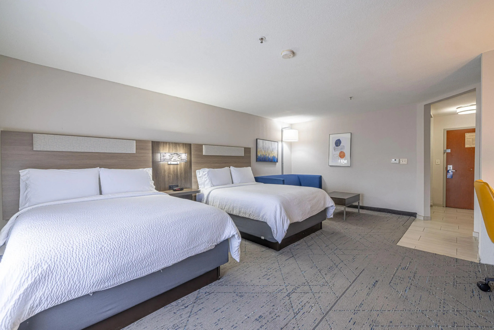 Holiday Inn Express & Suites College Station by IHG