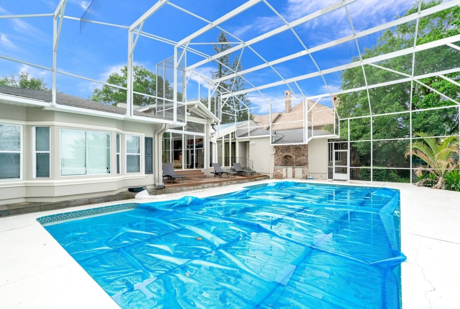 Ultimate 6 Bedroom 5 Bathroom On Bay Hill 5824ta
