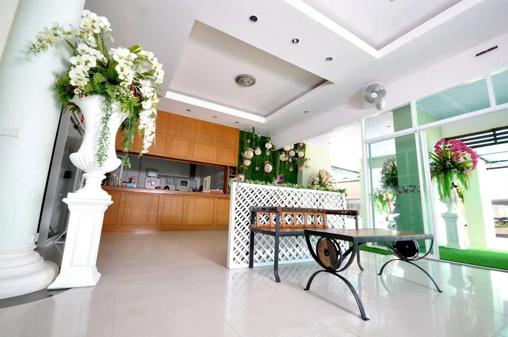 OYO 792 Omsaga Phuket Hotel