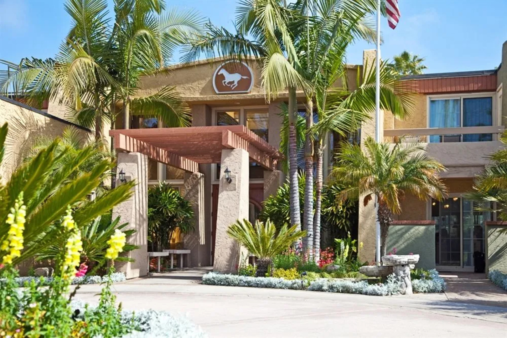 Winners Circle Resort