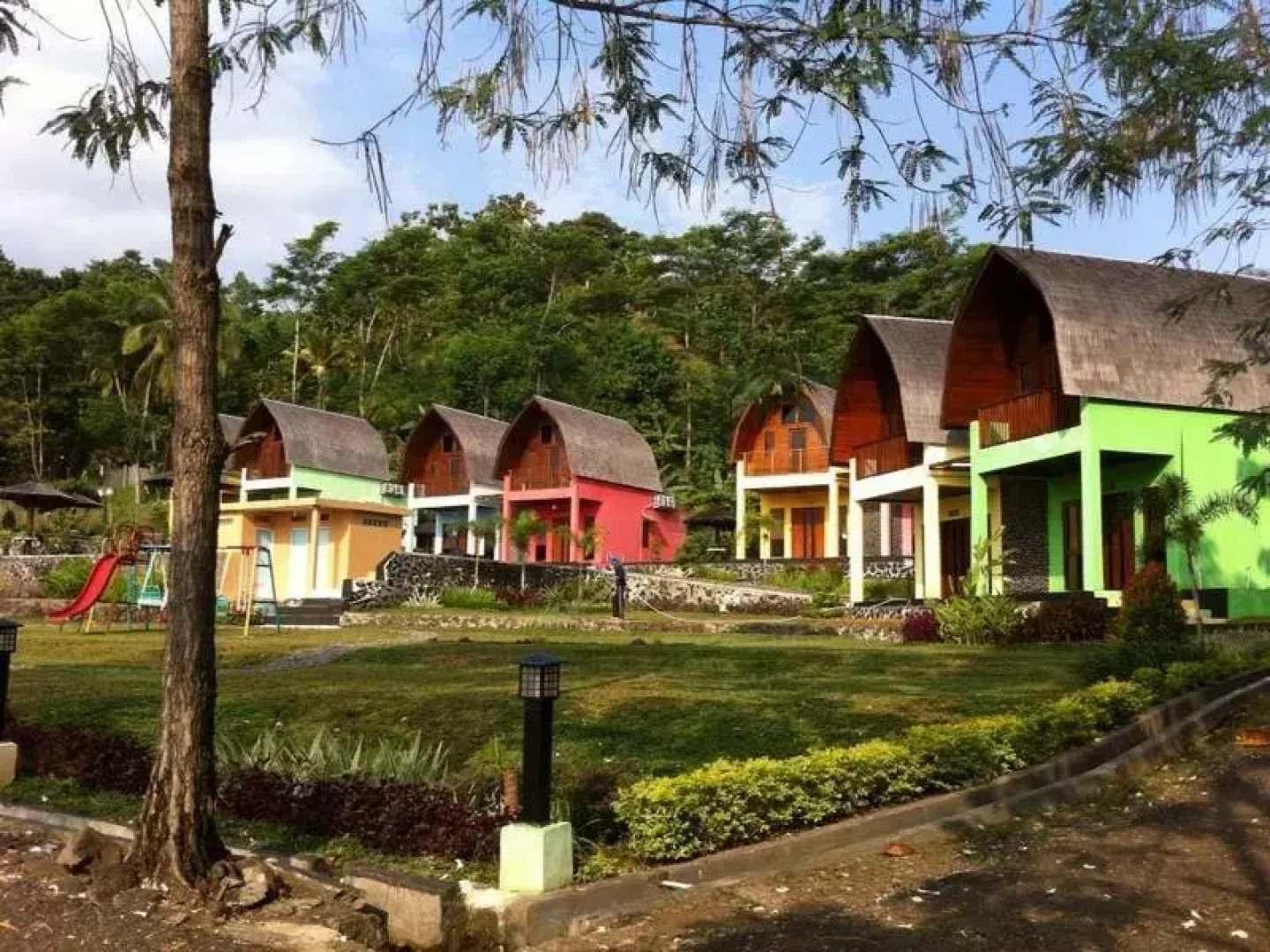 Lojiwood Beach Cottages