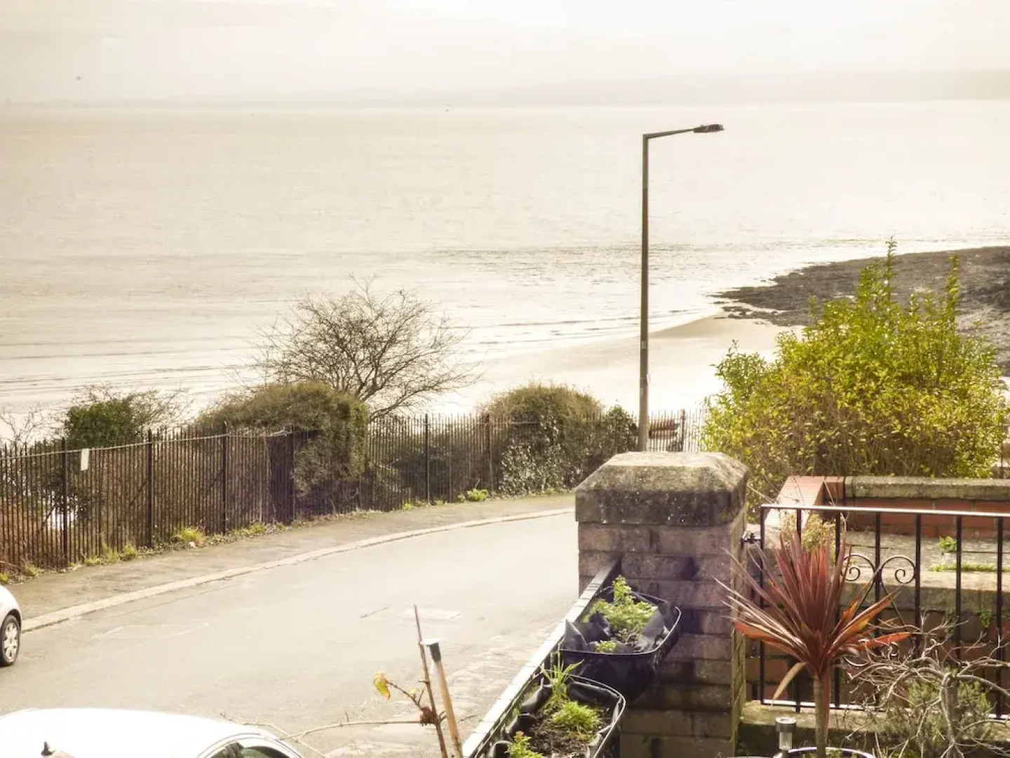 Upstairs Flat Crow's Nest