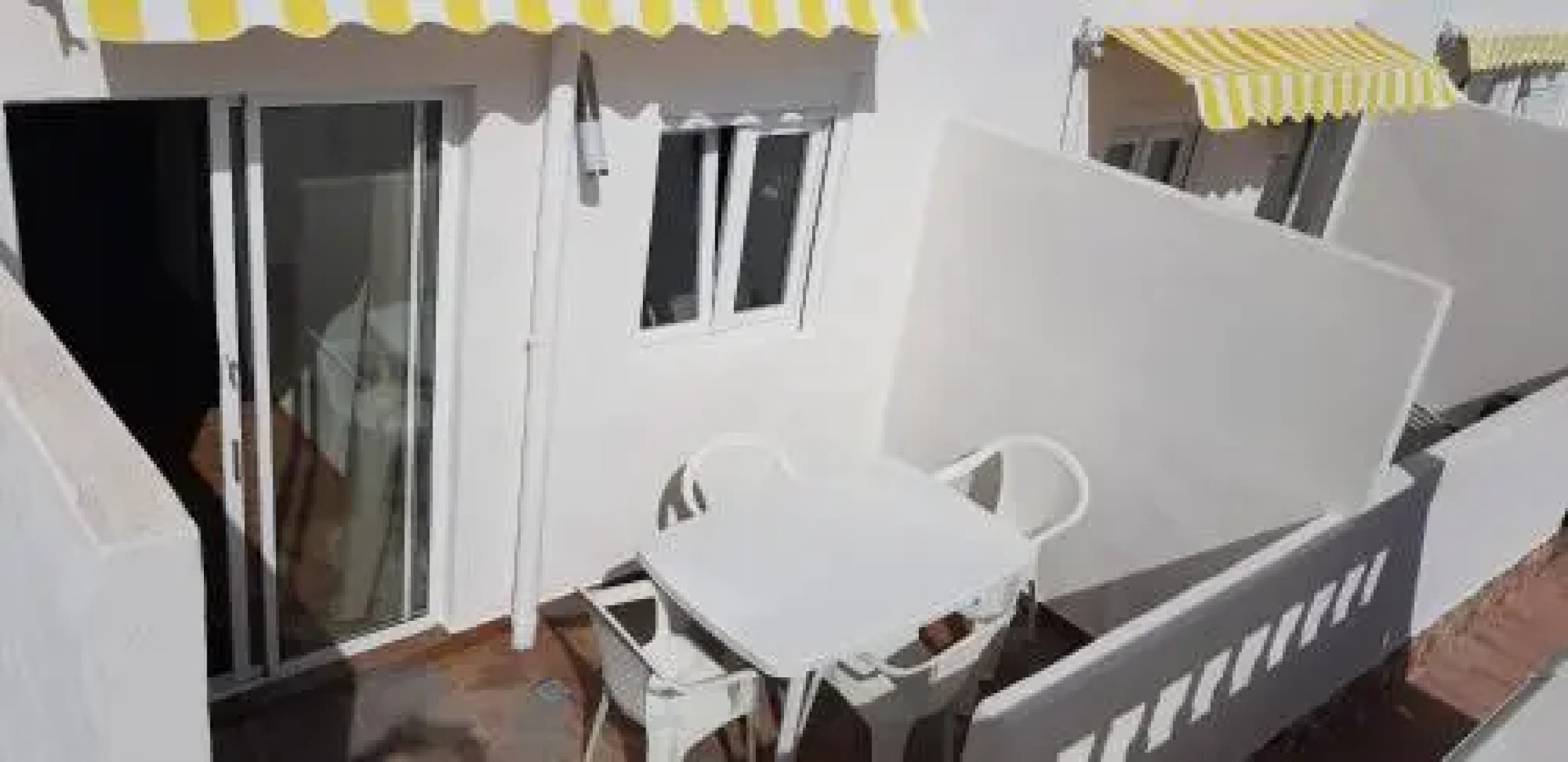 Villa Roja (c) - Kleine Ferienanlage mit Pool, Spielplatz & Boule [#95407]