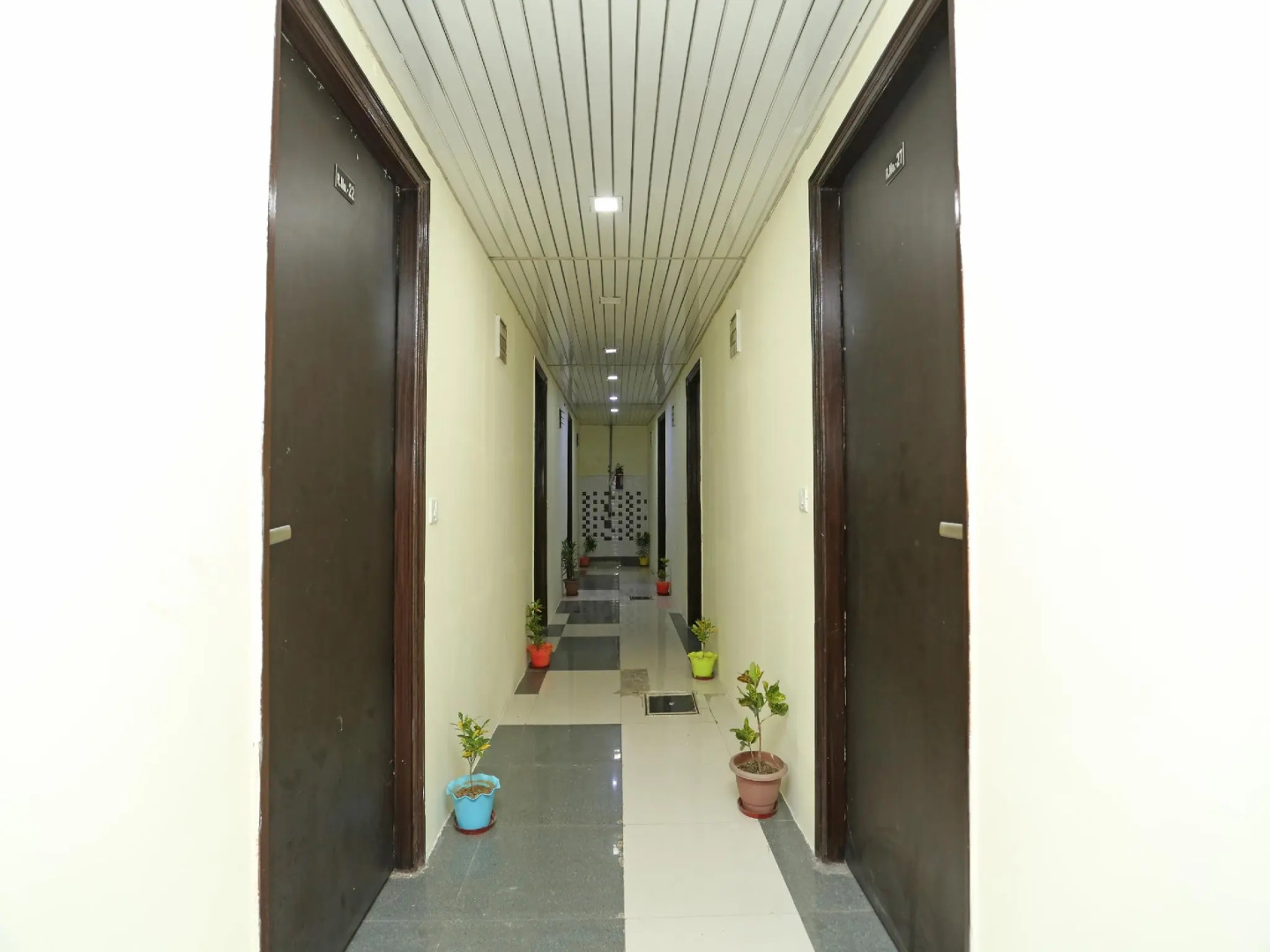 OYO 18530 Comfort Inn