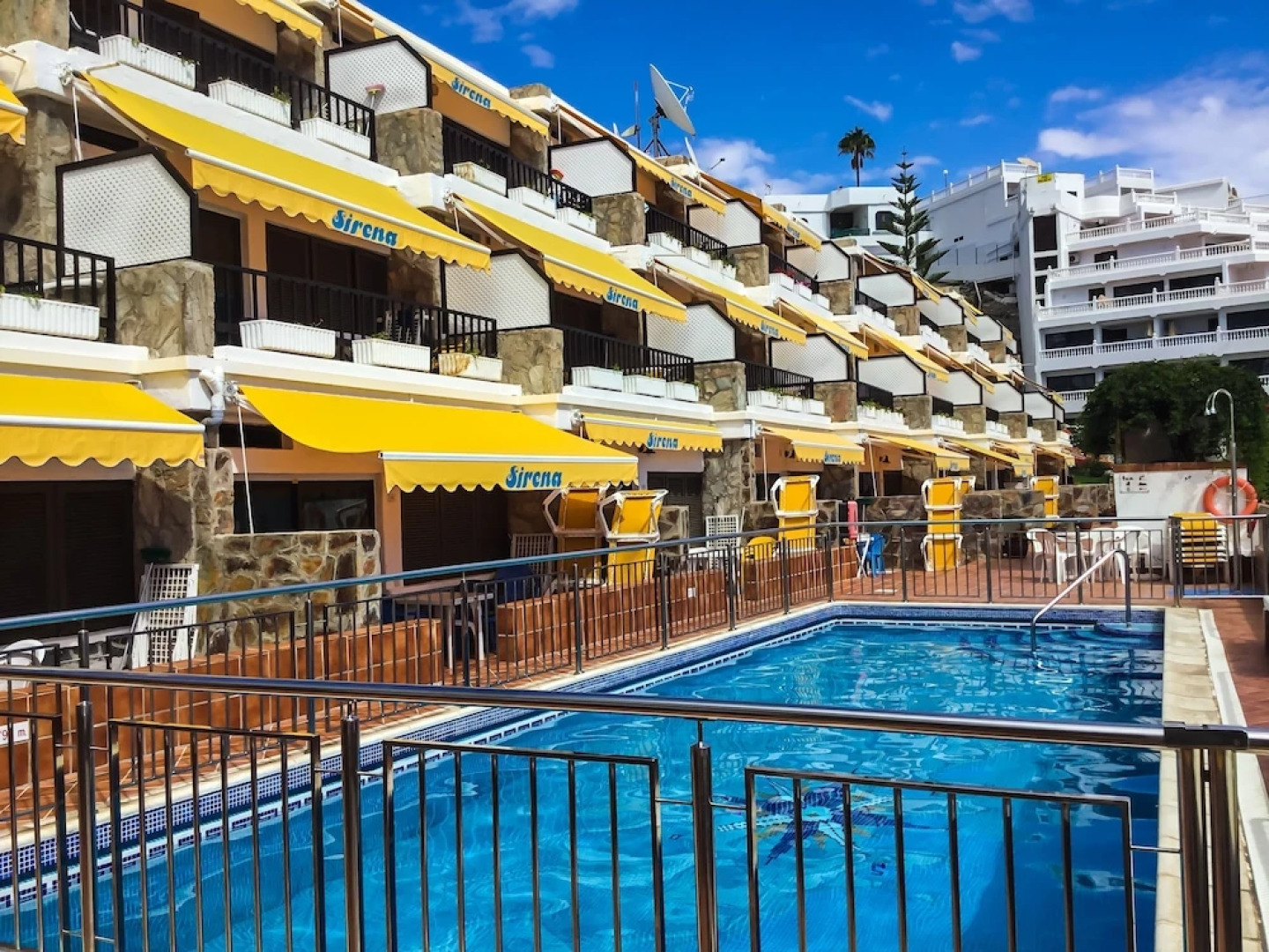 Sirena Apartments
