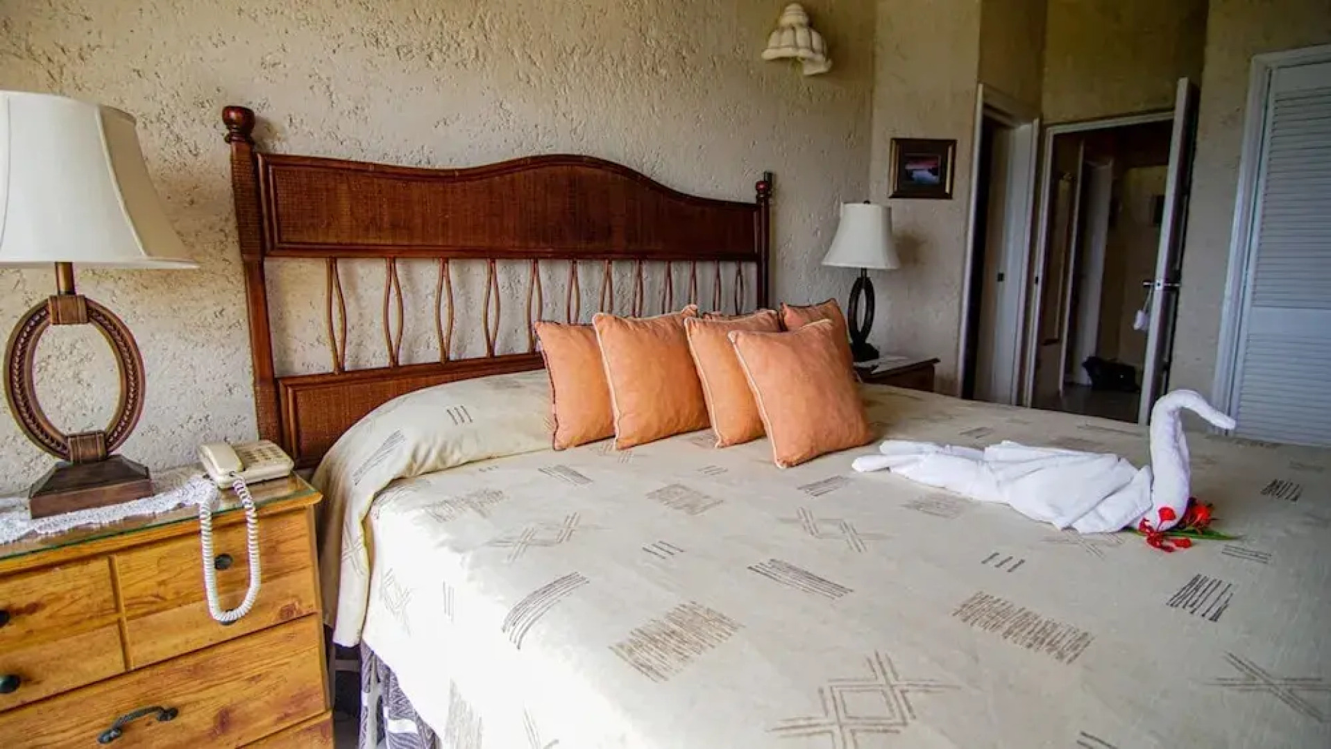 Sea Bliss Barbados -3 B R Villa w Staff