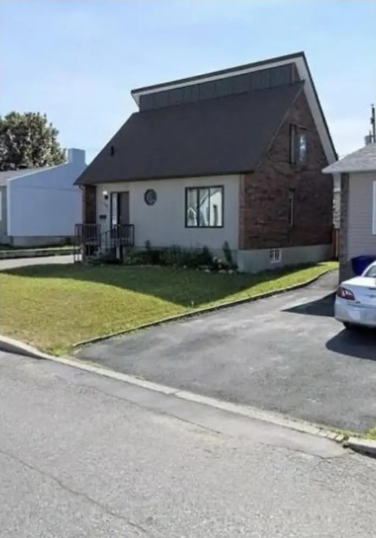 Stunning 2-bed House in Gatineau