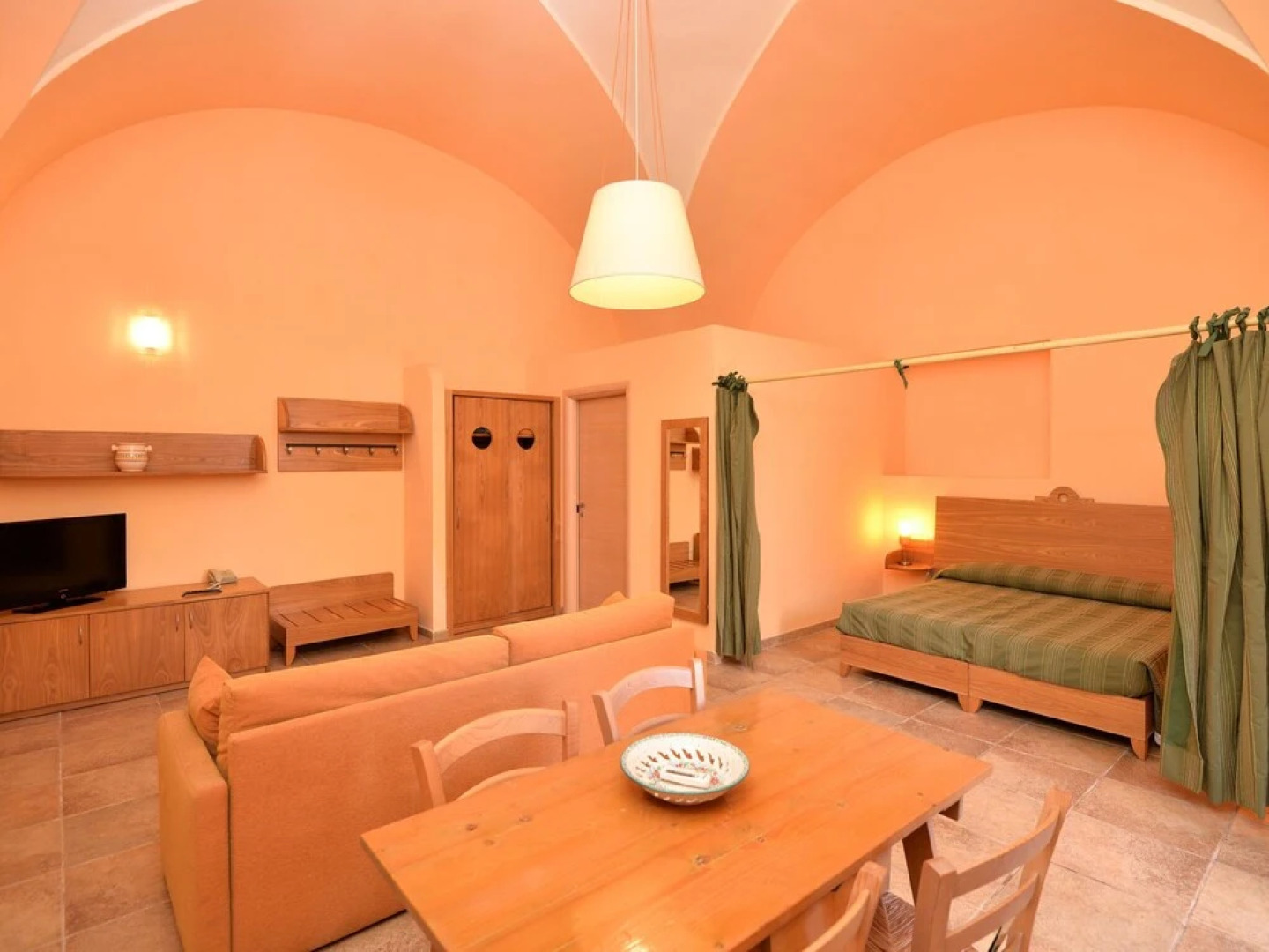 Comfy Apartment in Gagliano del Capo With Swimming Pool