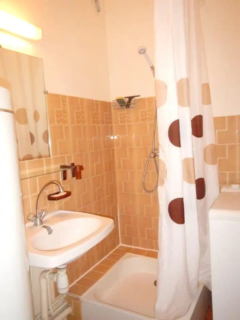 Studio in La Croix-valmer, With Wonderful sea View and Furnished Balco