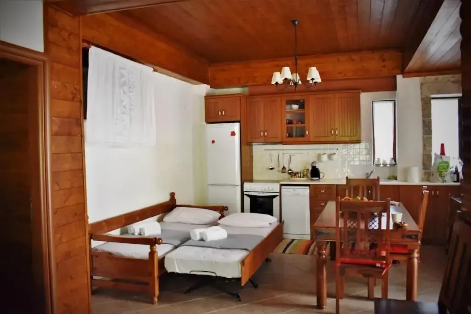 Stonehouse dome Lagadia