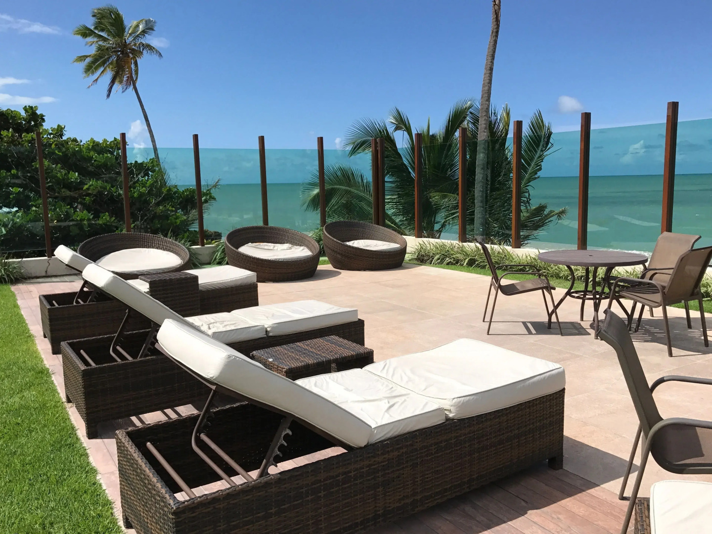 Luxxor Tabatinga / Apartamento Particular Frente Mar