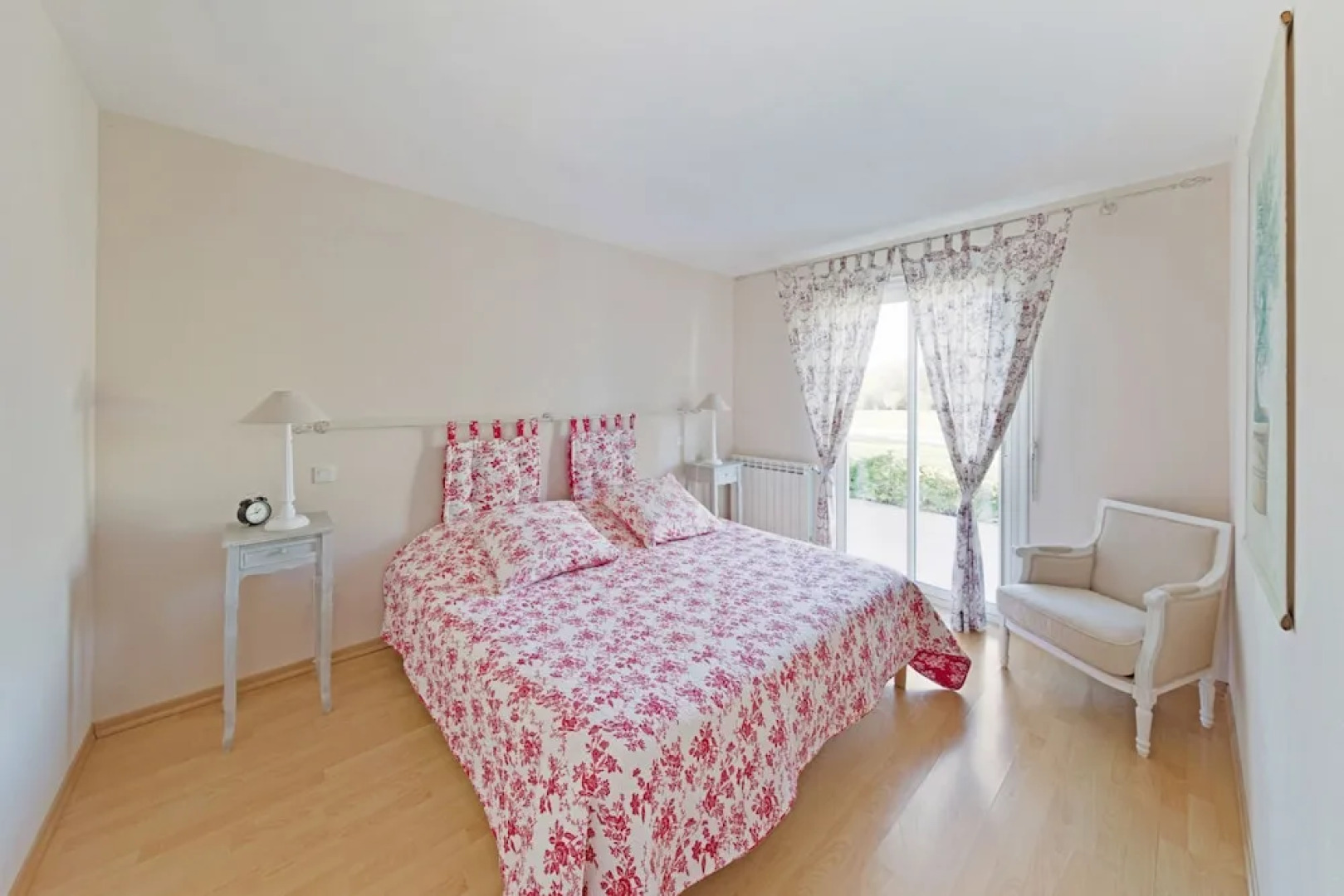 Villa With 5 Bedrooms in Saint-germain-d'esteuil, With Private Pool, Enclosed Garden and Wifi - 20 km From the Beach