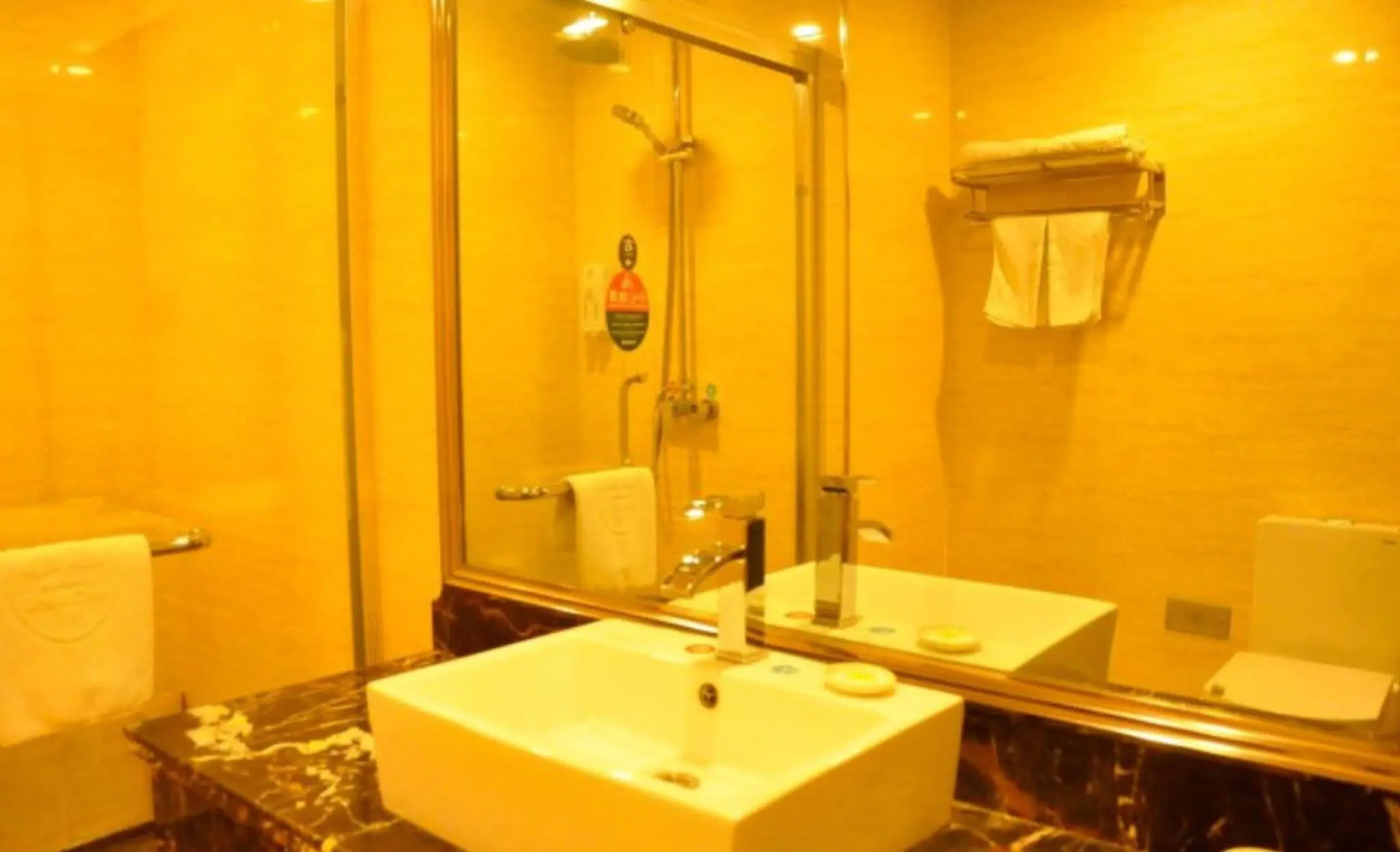 GreenTree Inn LanZhou YanBei Road United University Express Hotel