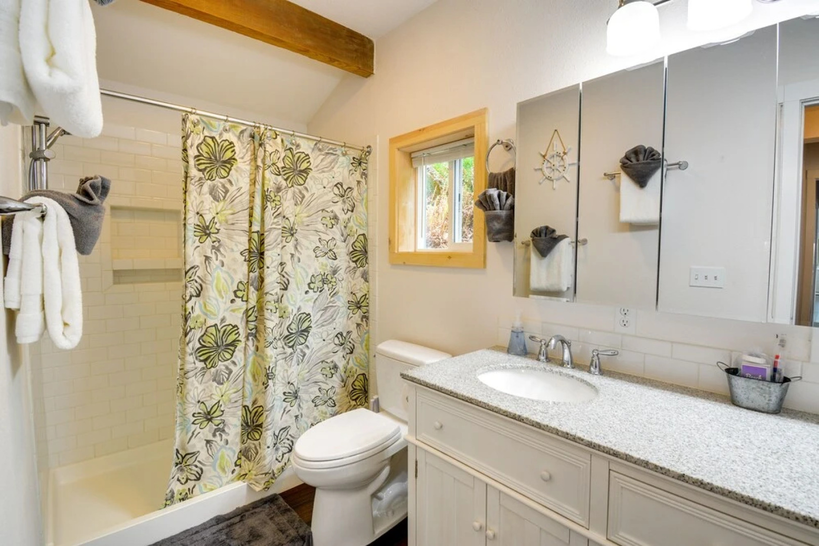 Serene Copalis Beach Getaway: Walk to Beach!