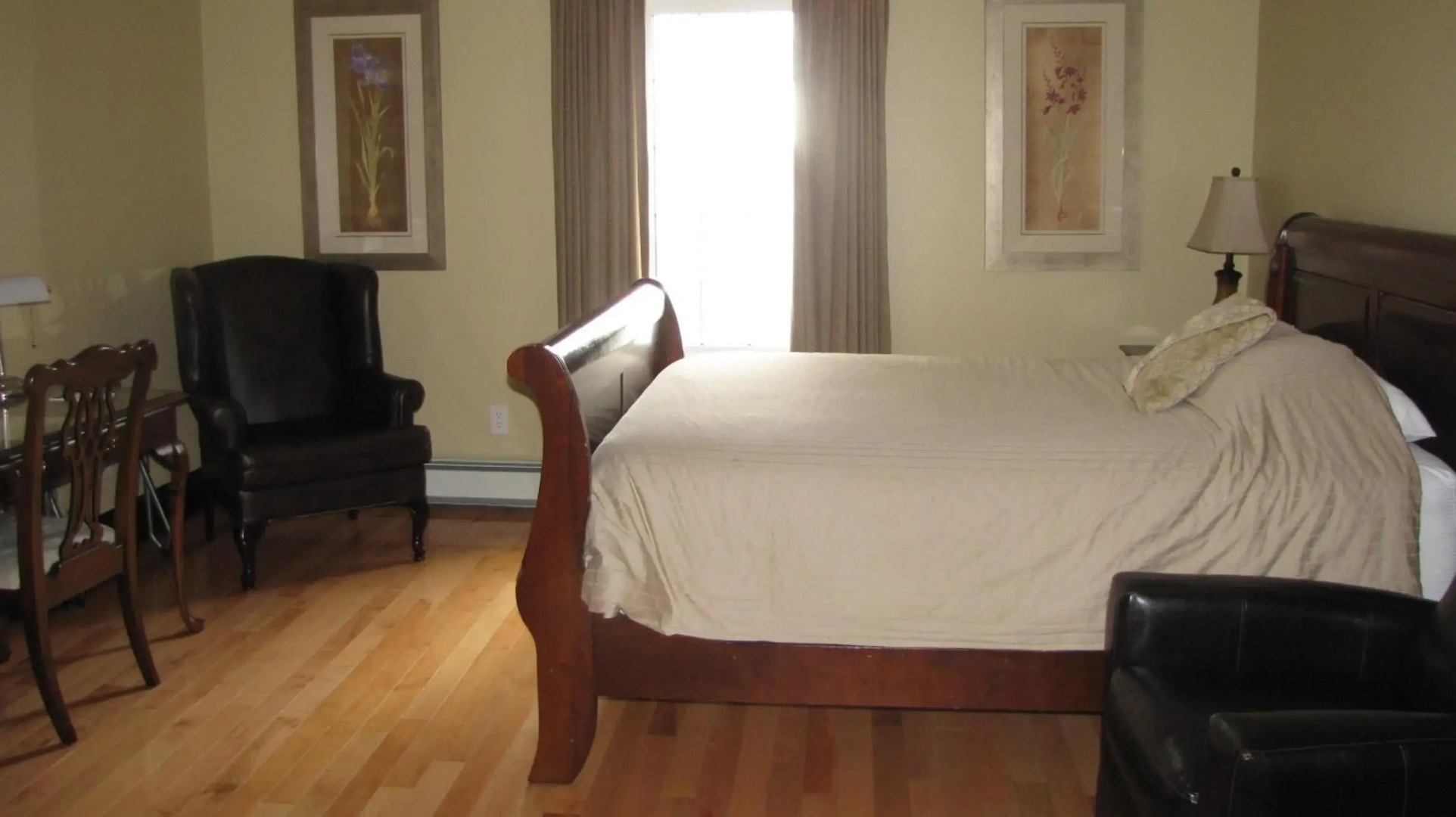 Spanish Bay Inn, CANADA