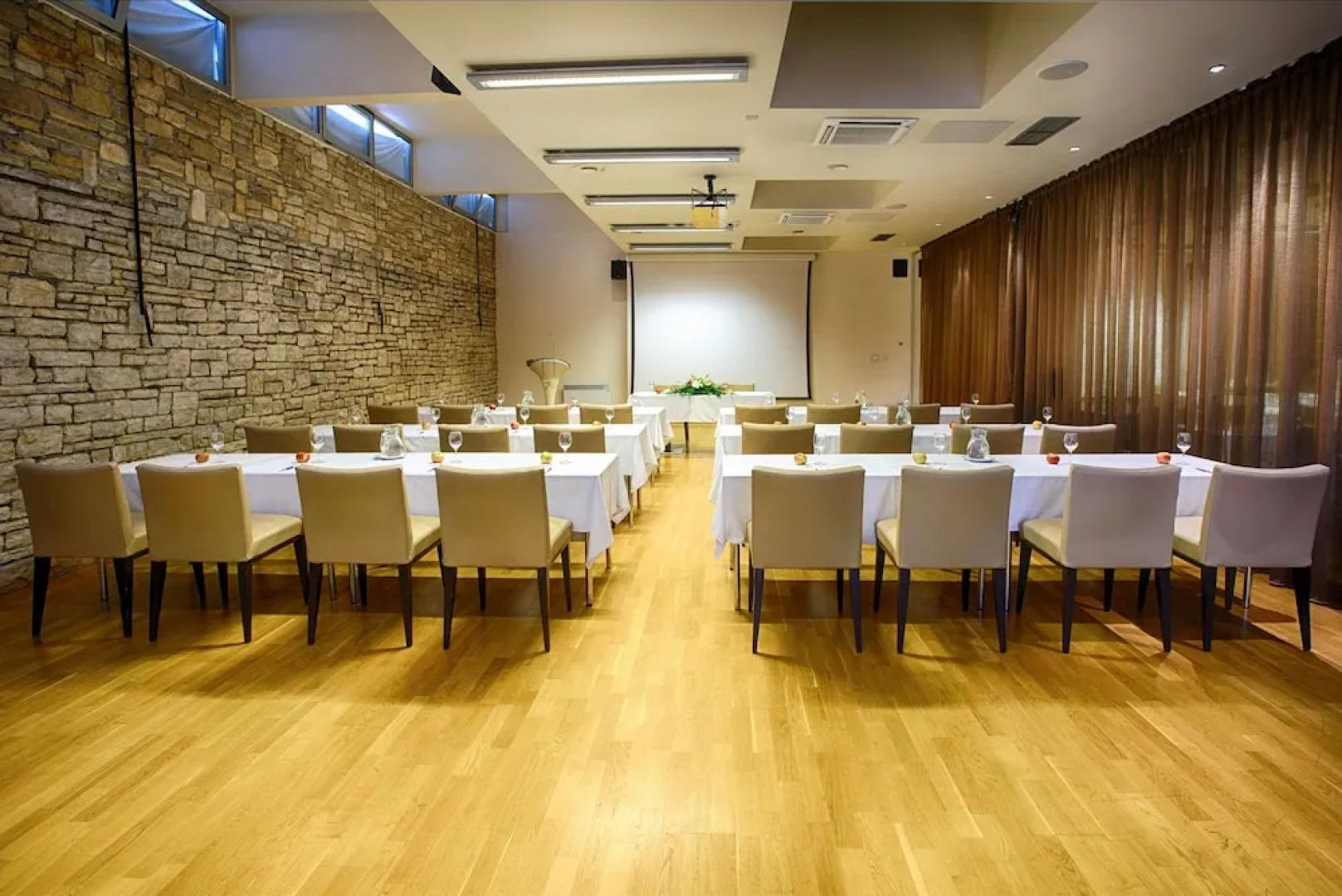 Falkensteiner Club Funimation Borik