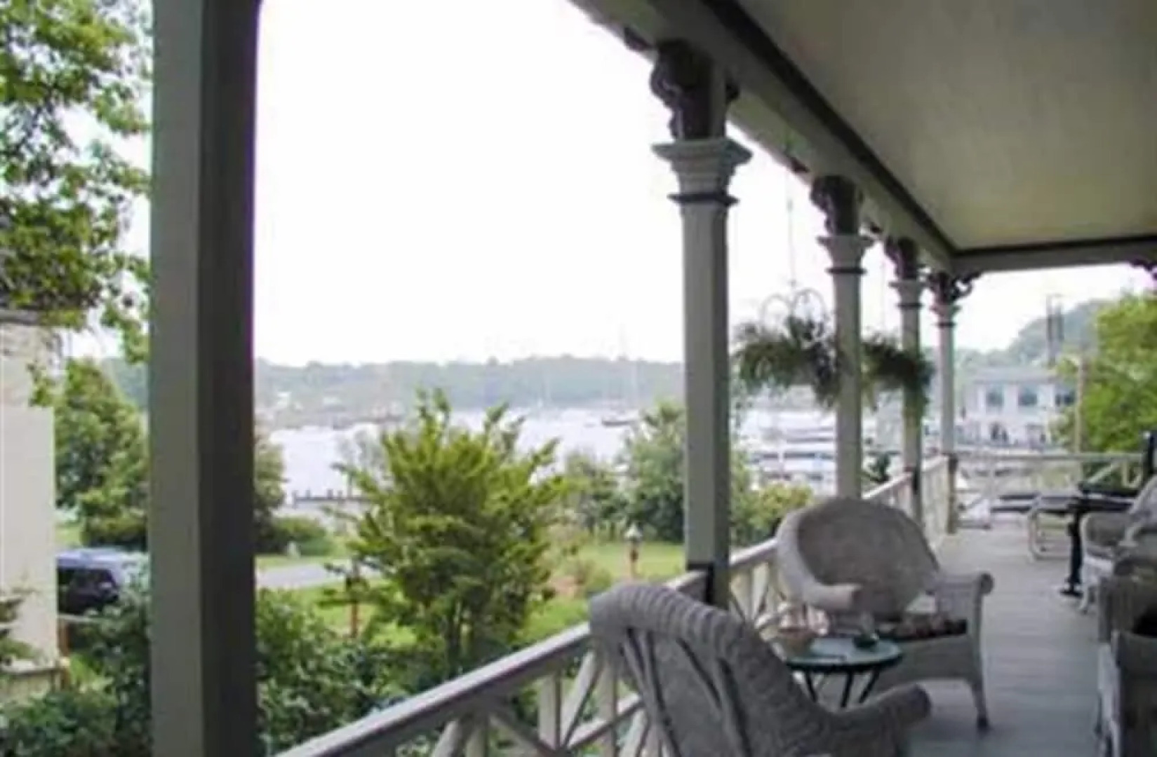 Inn At The Canal Bed & Breakfast