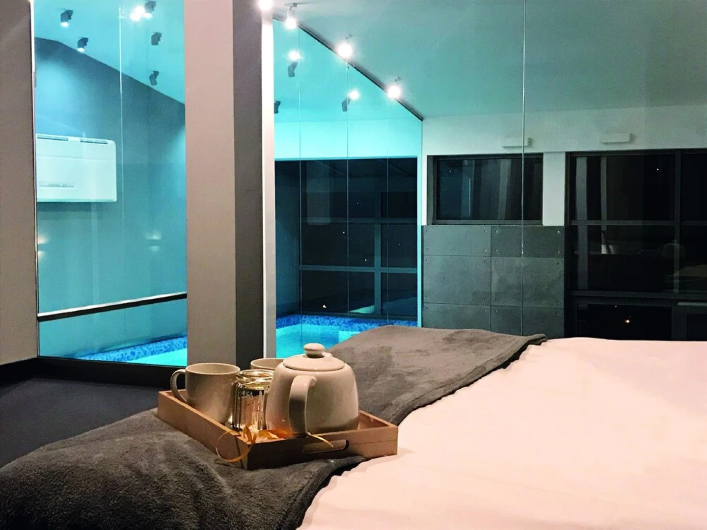 Młyńska 8 Apartament z prywatnym basenem