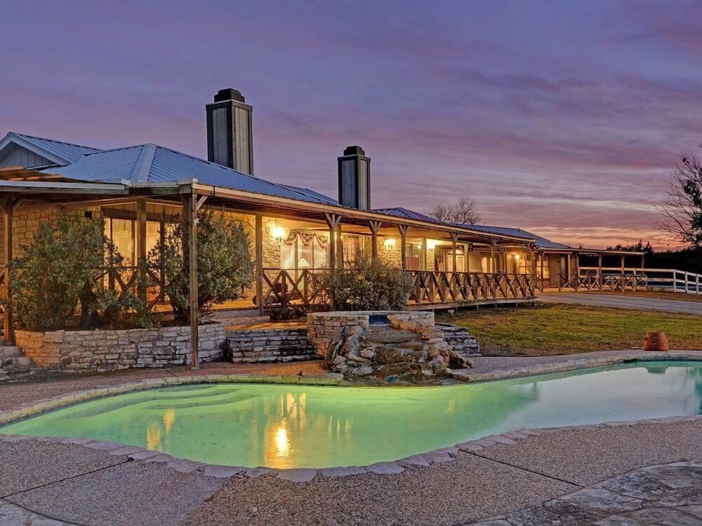 The Estate on Lake Travis - A 10 Acre Waterfront Escape for Groups
