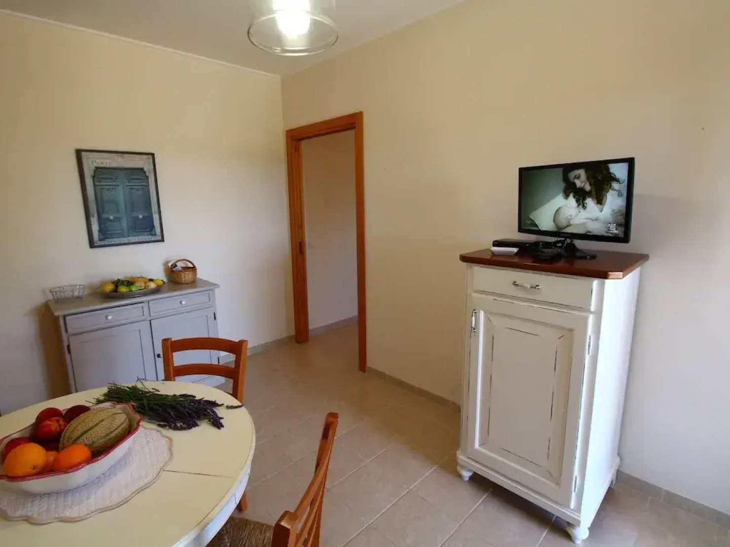 Enticing Farmhouse in Montalto di Castro near Sea