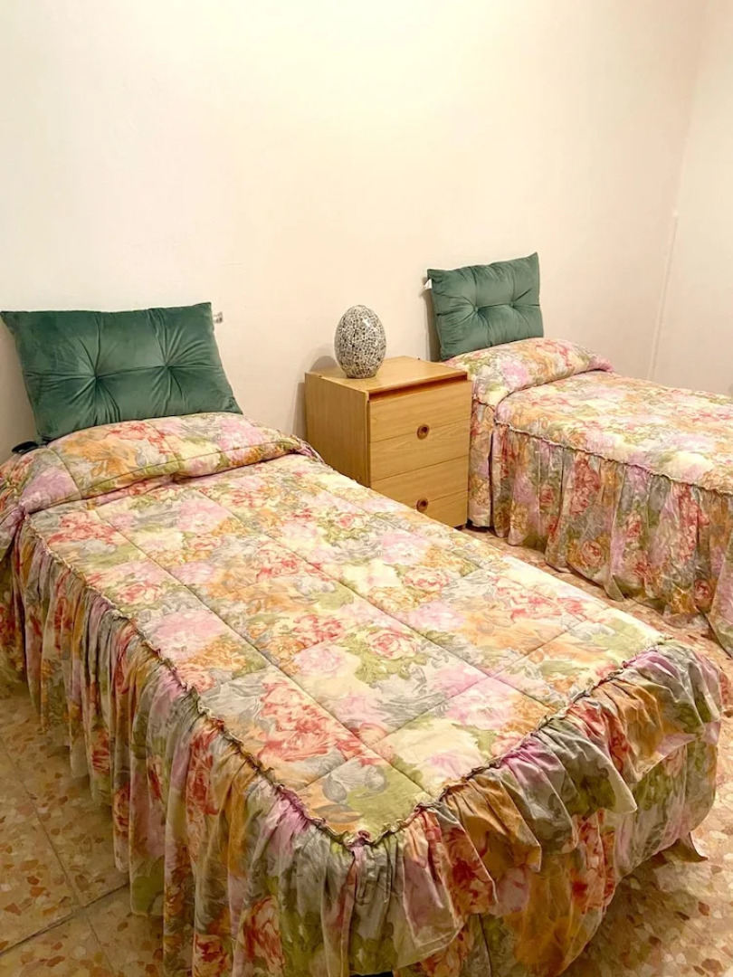 House With 2 Bedrooms in Caprona, With Terrace and Wifi - 10 km From the Beach