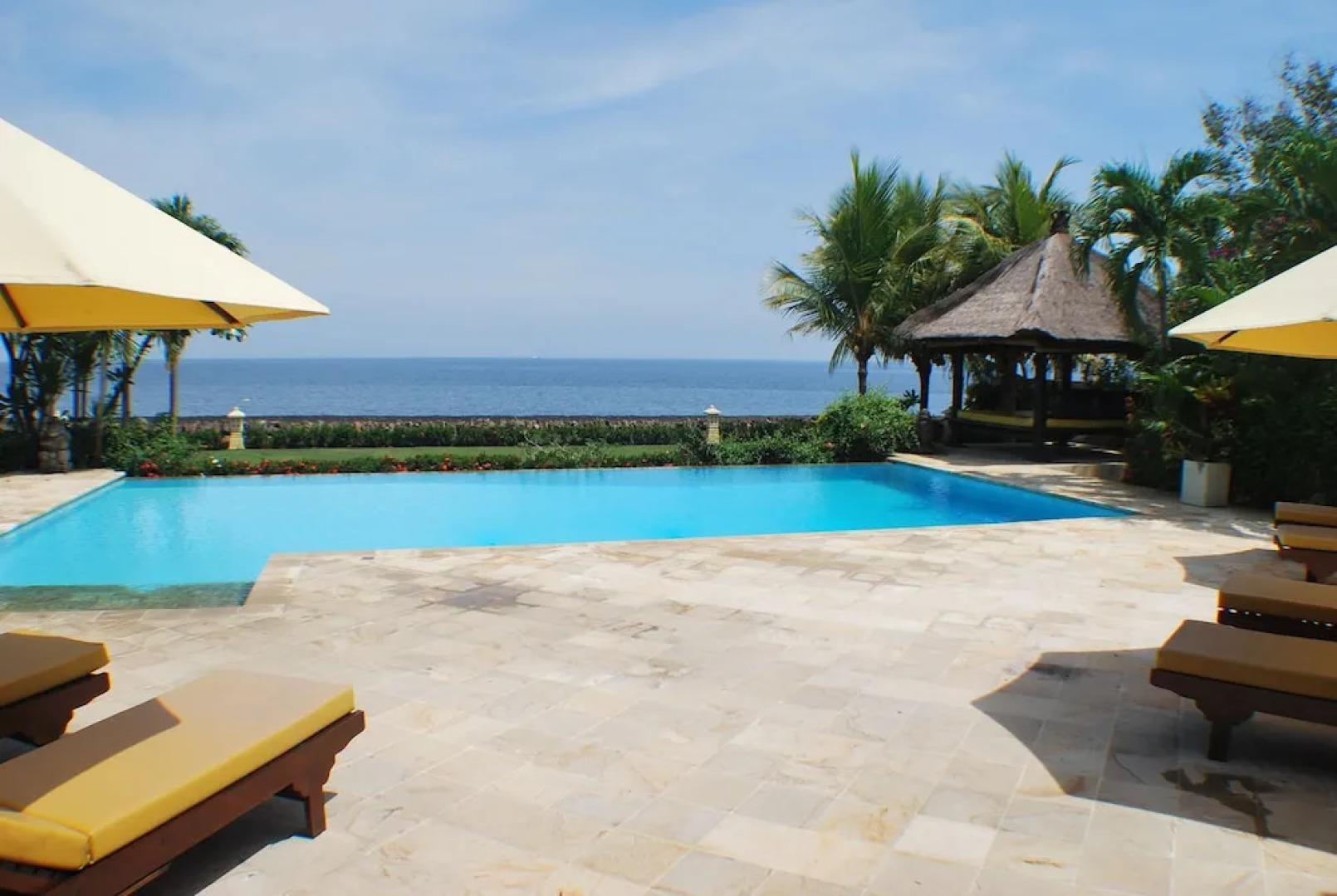Villa Cerah Beachfront Holiday House