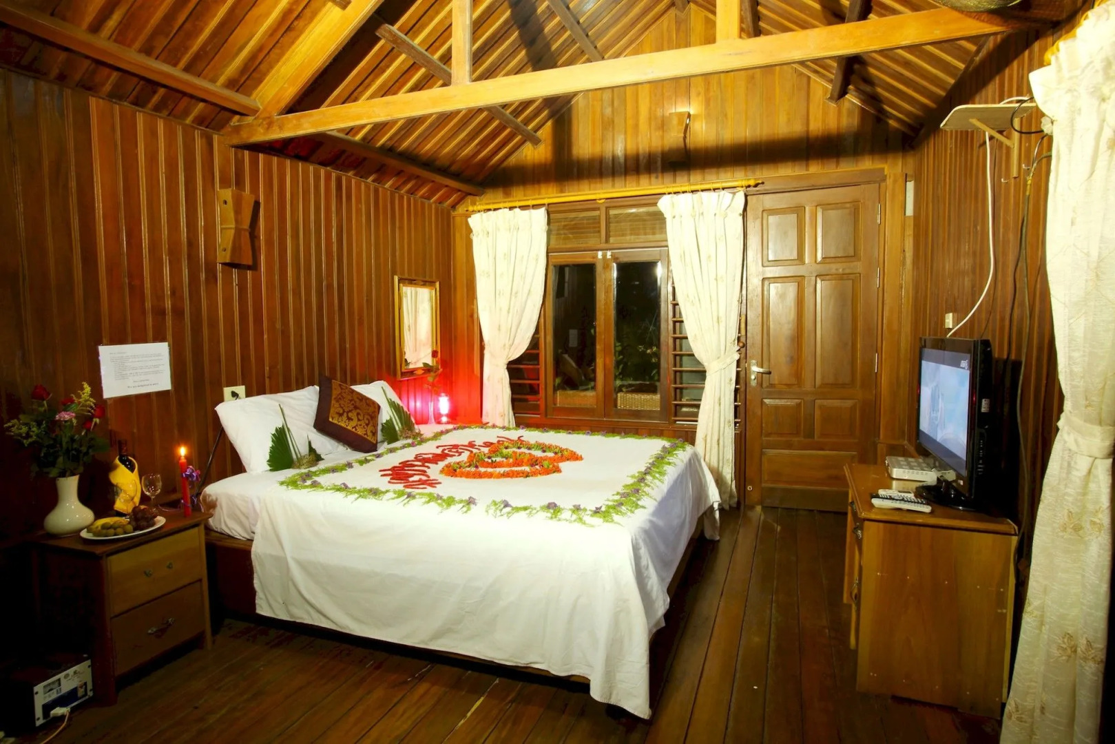 Monkey Island Resort