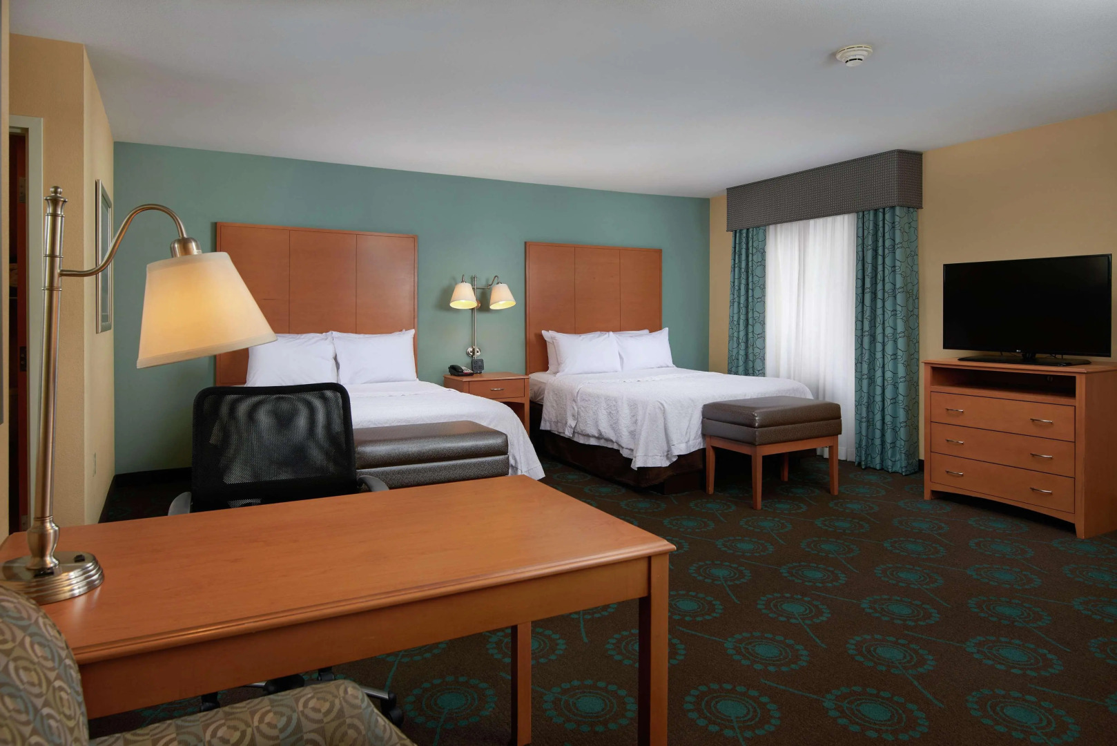 Hampton Inn & Suites Canton