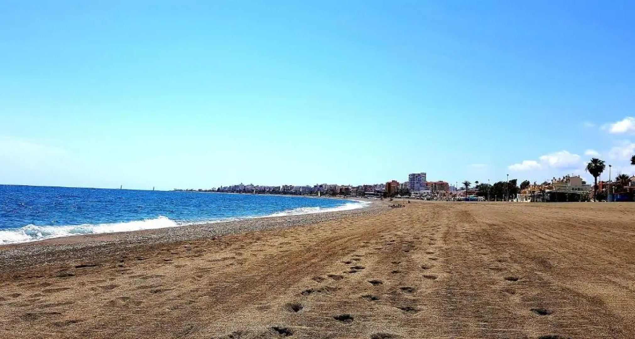 Stor våning i Caleta Hamn
